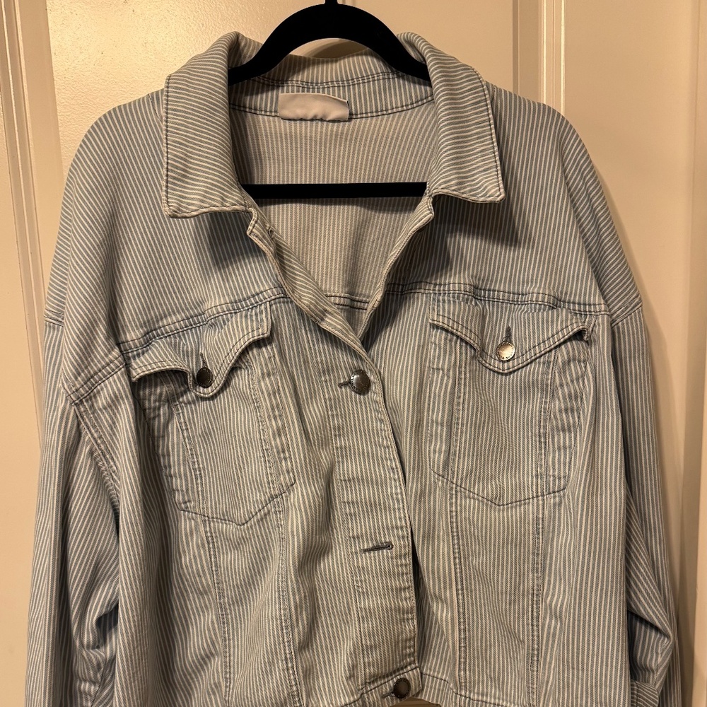 Lane Bryant Blue & White Pinstripe Stretch Denim Jacket – Size 30/32